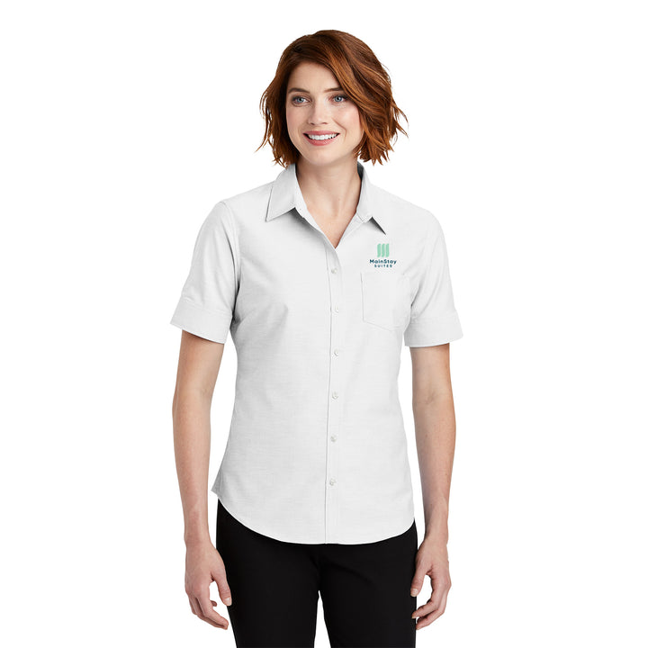 Super Pro Oxford para mujeres - MainStay Suites