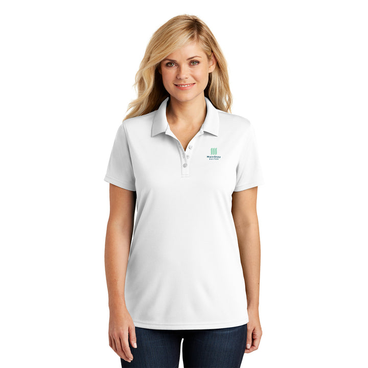 Polo de micromalla Dry Zone para mujer - MainStay Suites