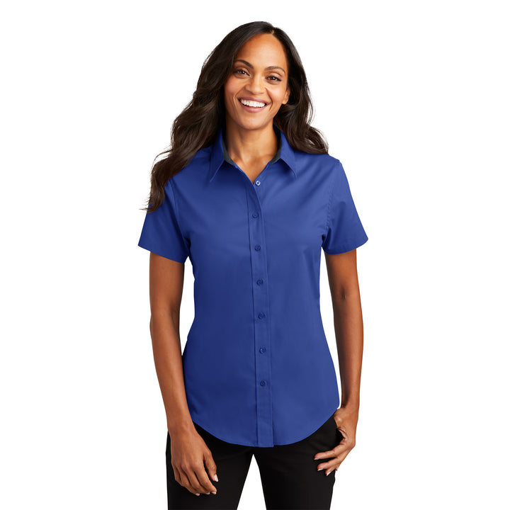 Camisa de manga corta para mujer de fácil cuidado - Rodeway Inn