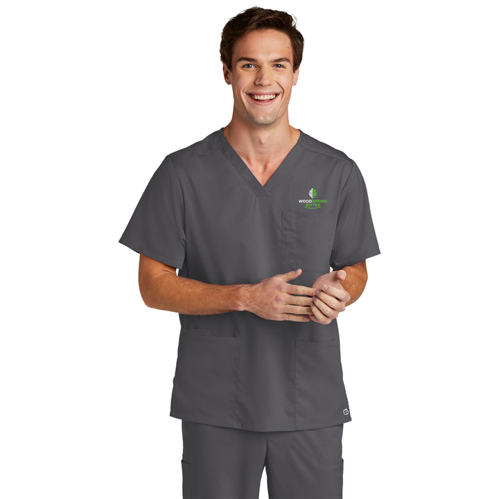 Camiseta con cuello en V Premiere Flex para hombre - WoodSpring Suites