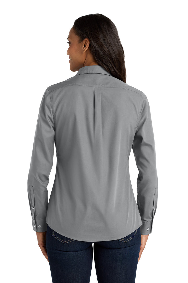 Women's Long Sleeve Carefree Poplin Shirt - Park Inn