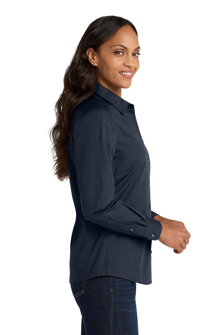 Women's Long Sleeve Carefree Poplin Shirt - Park Inn